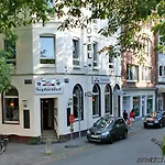 Liegeplatz 13 By Premiere Classe