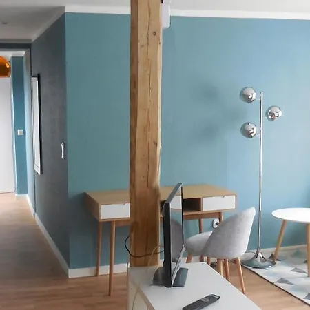 Liegeplatz 13 By Premiere Classe Hotel *