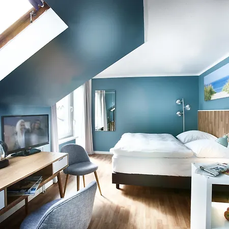 Liegeplatz 13 By Premiere Classe *