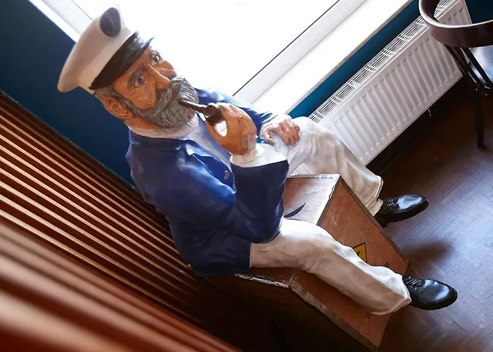 Liegeplatz 13 By Premiere Classe Hotel *