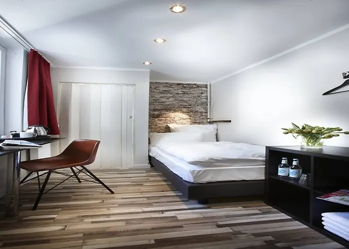 Hotel Liegeplatz 13 By Premiere Classe *